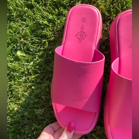 Pink Slides Womens Slides Womens Slip on Shoes Pink Sandals Girls Pink Shoes - Picture 3 of 13
